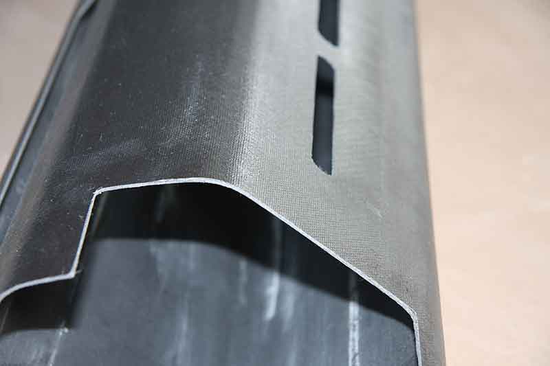 cfrt複合(he)蜂窩闆逐(zhú)漸滲透高(gao)速鐵路等(děng)多個領域(yu)